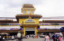 �`�������̃r���^�C�s��