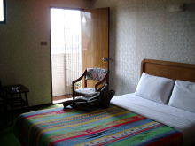 ���͖���Kent Hotel�@�������c�O�B