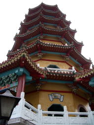 �����āA�Ղ̓��ɂ��o��E�E�E