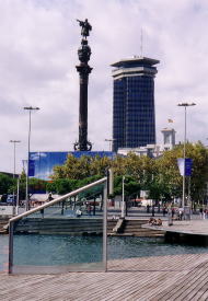 �R�����u�X�̑��E�E�E������ƃA�����J�̕������w���Ă���