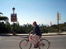 �x�e���̃I�[�v���J�t�F����E�E�E