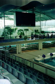 この電光掲示板に数々の記録が表示されていたのだろう。